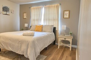 3 Schlafzimmer, Bügeleisen/Bügelbrett, WLAN, Bettwäsche