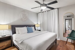 2 chambres, fer et planche à repasser, lit parapluie, Wi-Fi gratuit