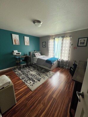 3 bedrooms, WiFi