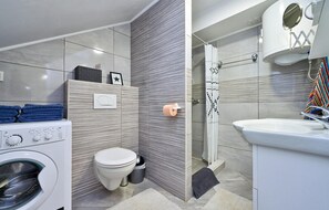 Bathtub, hair dryer
