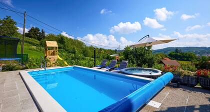 Impresionante casa en Paruzevina con.