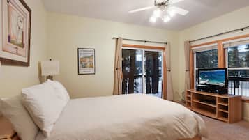 Condo, 1 Queen Bed with Sofa bed, Fireplace, Mountain View | 2 bedrooms, free WiFi, bed sheets