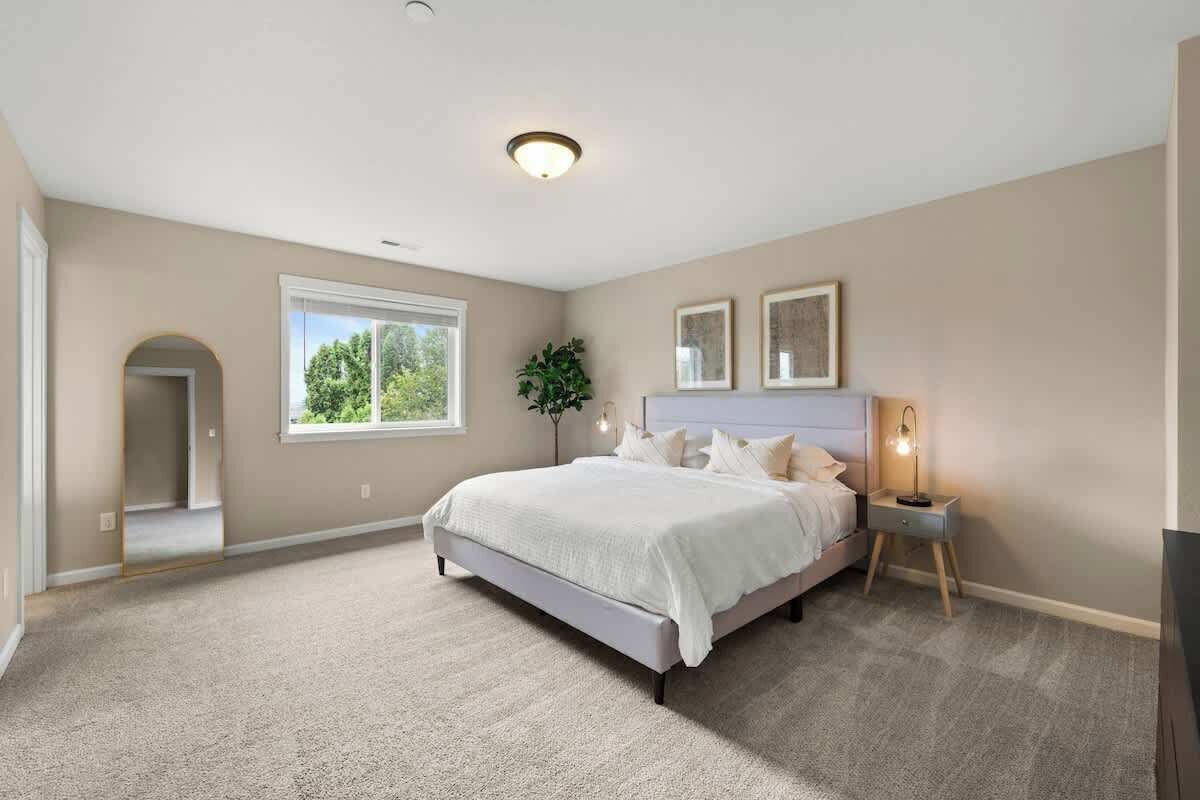 4 bedrooms, iron/ironing board, travel crib, WiFi