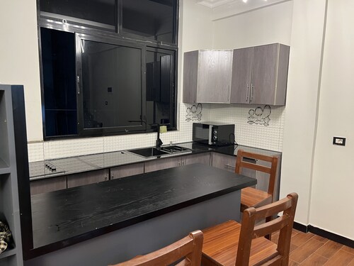 It’s brand new house had a Janlater and no worries about watering