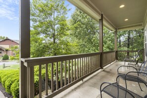 Balcony - Foggy Bay Bungalow (Hollister)