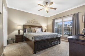 Ferienhaus, Mehrere Betten, Kamin | 4 Schlafzimmer, Bügeleisen/Bügelbrett, kostenloses WLAN, Bettwäsche