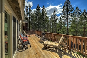 House, Multiple Beds, Hot Tub, Mountain View | Balcony