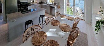 Lovely home in Stillingsön with WiFi