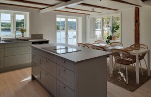 Fridge, microwave, dishwasher, coffee/tea maker