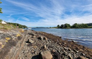 Plage à proximité, pêche sur place