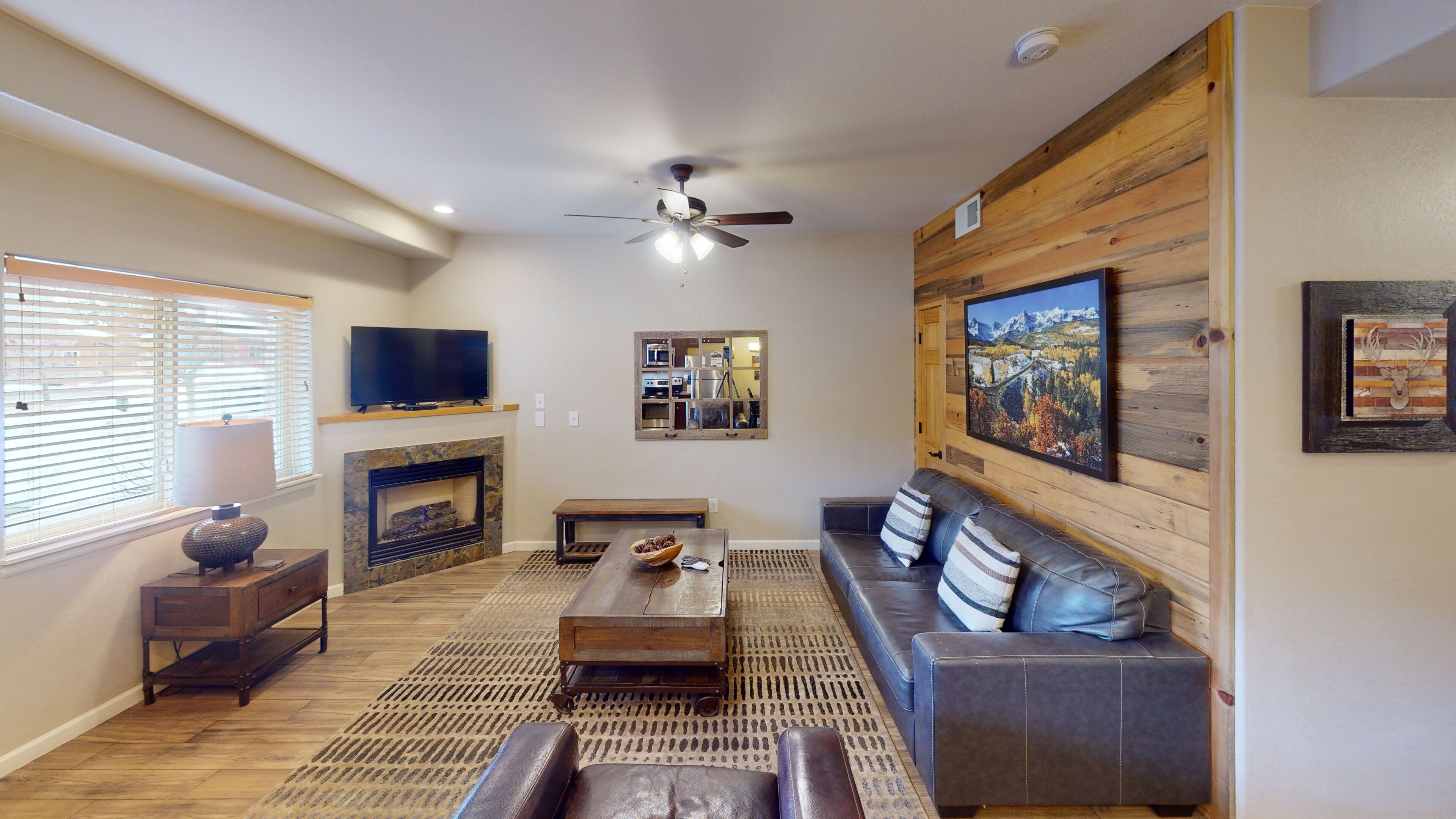 Spacious two-bed room two bath Condo next to pool. 5-minute walk to downtown! (#