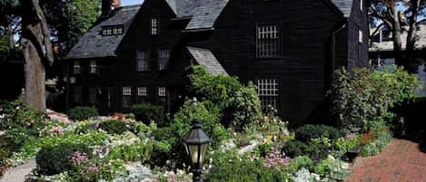 Condo (The Warlock House) | Exterior