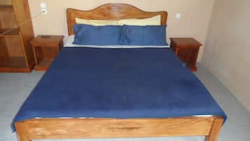 1 bedroom, in-room safe, desk, WiFi
