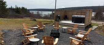 Cozy Harbour House - Scenic-relaxing-waterfront