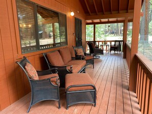 Property grounds - Casa on the Rocks | Open Floor Plan & Pet-friendly (Forest Lakes)