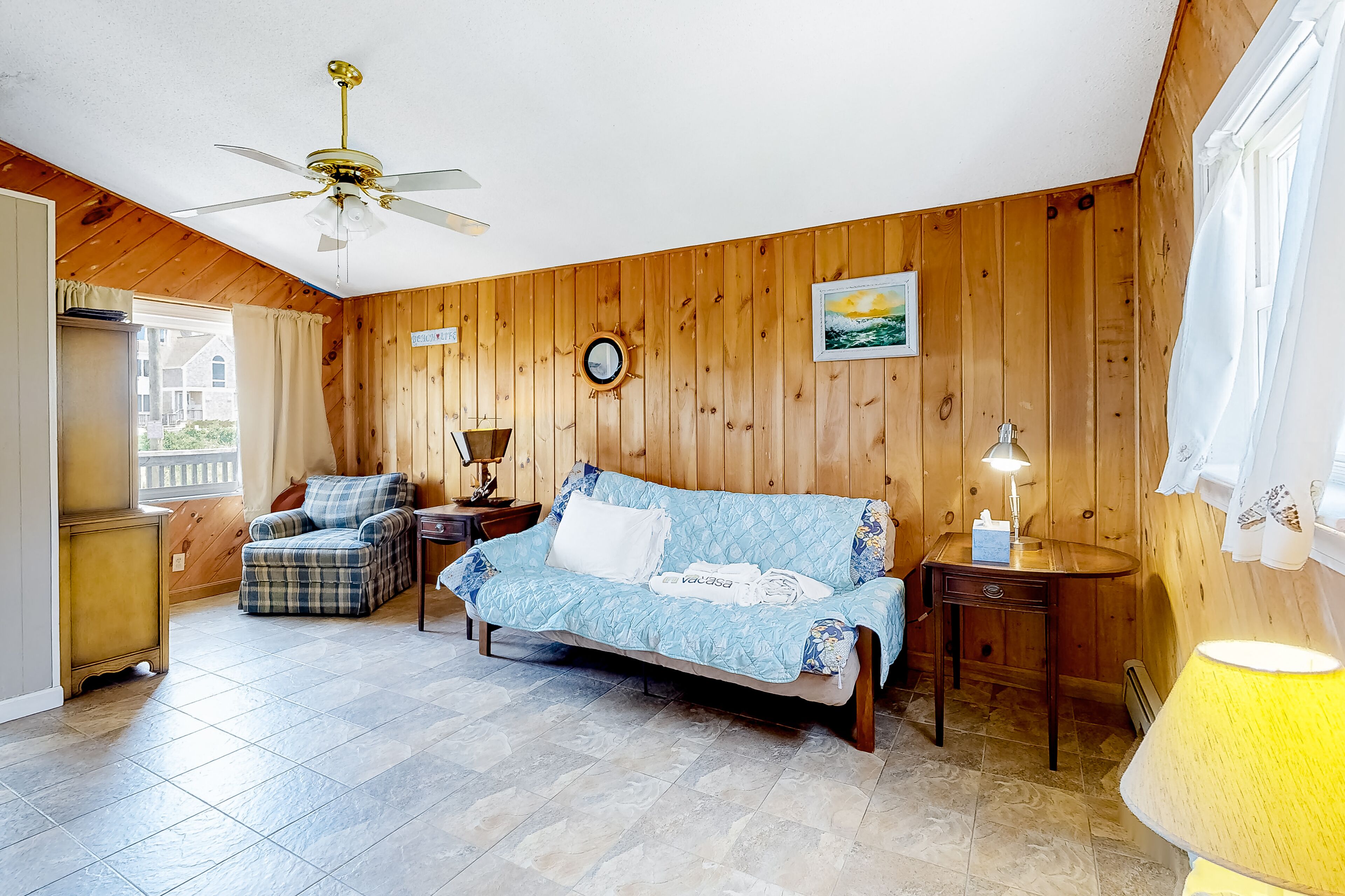Comfy, Dog-Friendly Cottage w/Free WiFi, Central AC, WD, Deck - Steps From Beach in Plymouth, United States