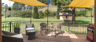 Peaceful Neighborhood, 1-Level, 10 Min to Lake!