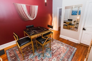 Interior - Private townhouse near downtown and state park (Wilmington)