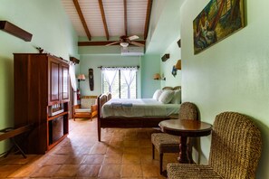 2 bedrooms, free WiFi, bed sheets, wheelchair access - TBS 33 Beachside-Resort Style with Pool, 2 Bedroom (Placencia)