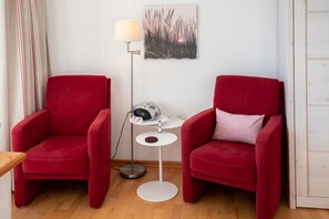 Interior - Nordland Appartments - Apartment Habel - Directly by the sea, you can't get any closer! - (Wyk auf Föhr)
