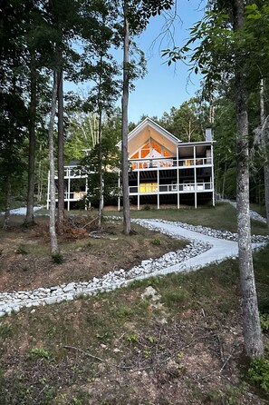Exterior - New Build, Waterfront 6 Bedroom and 6.5 Bath House on Norris Lake in Big Creek. (Jacksboro)