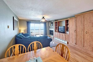 TV, fireplace, offices
