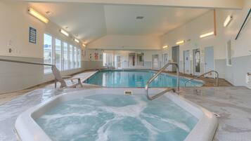 Indendørs pool, opvarmet pool