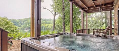 Bañera de hidromasaje al aire libre