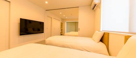 3 bedrooms, desk, free WiFi, bed sheets