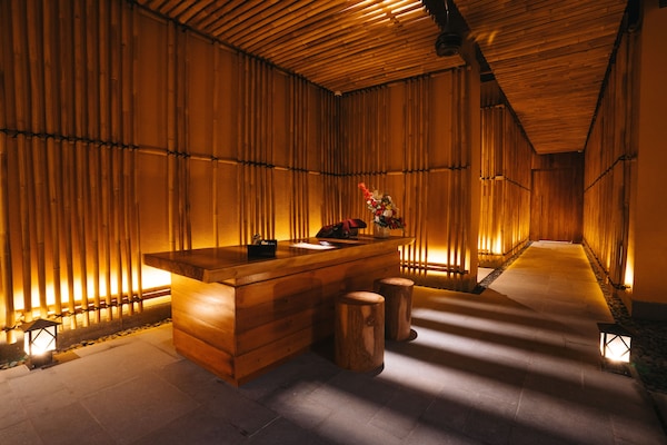 Couples treatment room(s)