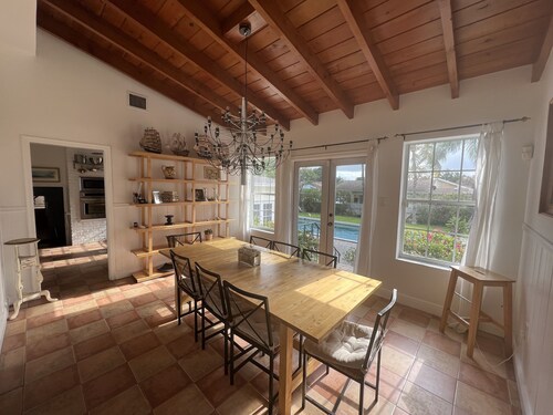 Classic Villa by River front park near Beach/Brickell