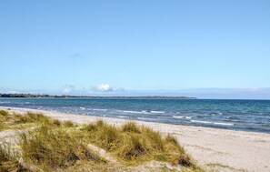 In Strandnähe, Angeln