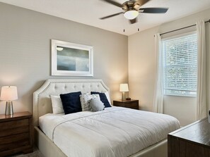 9 soverom, strykejern/-brett, reiseseng for barn og wi-fi (inkludert)