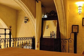 3 chambres, fer et planche à repasser, Wi-Fi, draps fournis