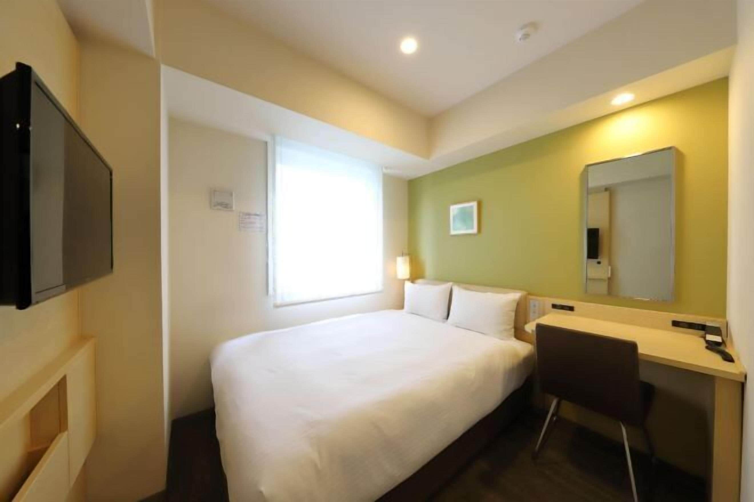 Escrivaninha, Wi-Fi de cortesia, roupa de cama