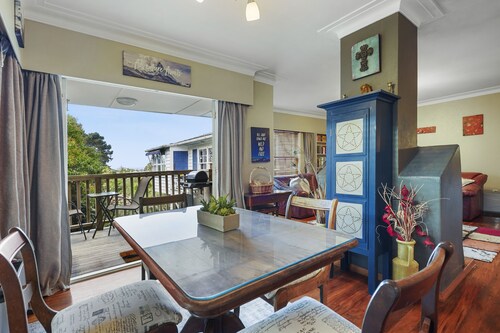 Kohi Family Home- Netflix & Gardens View