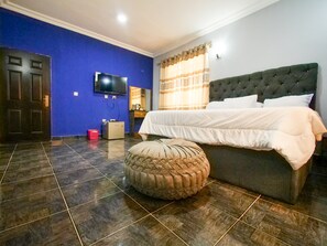 3 bedrooms, WiFi - Kam Apartment and Taverns, Easily accessible to anywhere in Abuja (Abuja)