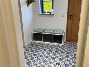 Unclassified image, 2 of 19, button