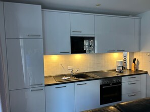 Fridge, microwave, oven, stovetop - Haus Miramar Appartement 06 - Haus Miramar (Heringsdorf)