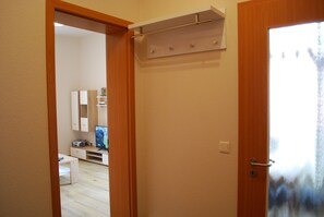 Unclassified image, 3 of 11, button - Villa Anna an der Ahlbecker Strandpromenade, App. 05 - Villa Anna (Heringsdorf)