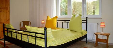 2 多间卧室、WiFi