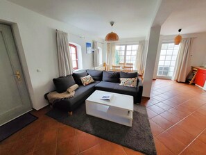 TV, stereo - Haus Bellevue Wohnung 11 - Haus Bellevue (Heringsdorf)