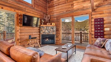 3 bedrooms, iron/ironing board