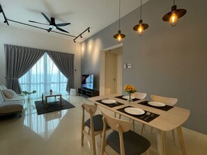 Luxury Apartment | Living area | 40-inch Smart TV with digital channels, offices - Tri Tower By Antlerzone (Johor Bahru)