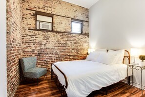 3 室のベッドルーム、デスク、アイロン / アイロン台、WiFi (無料)