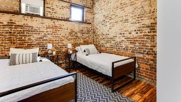 2 chambres, fer et planche Ă repasser, Wi-Fi gratuit, draps fournis