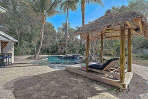 Pool - Escape to Villa Manteago: Resort-Style Estate with Pool, Spa, and Game Room, Minutes from Bradenton! (Bradenton)