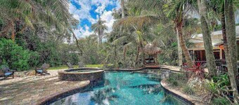 Escape to Villa Manteago: Resort-Style Estate with Pool, Spa, and Game Room, Minutes from Bradenton!