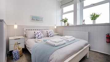 1 quarto, Wi-Fi de cortesia, roupa de cama