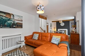 House | 3 bedrooms - Ocean Cottage - Walk to Beach Countryside Views (Saundersfoot)